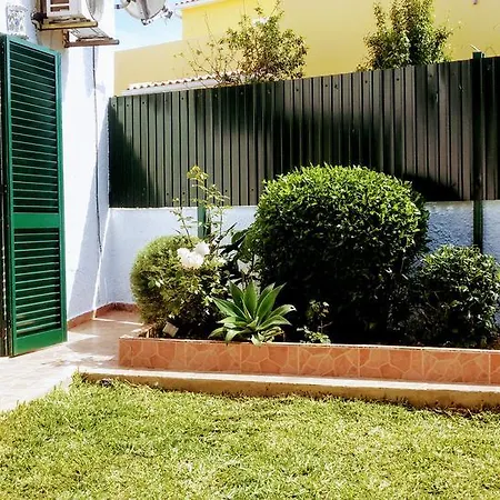Semesterbostad Casa Buganvilia Carvoeiro (Lagoa)